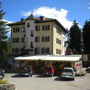 Hotel Roen Ruffre-Mendola